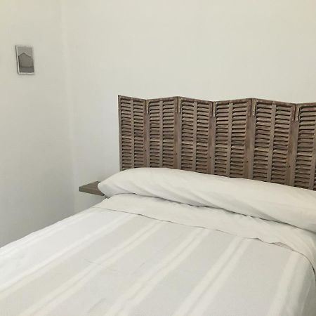 Reina Apartment Valencia Bagian luar foto